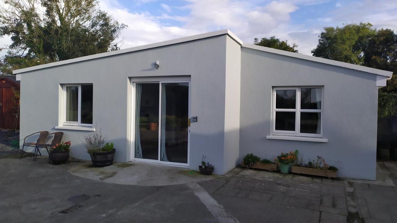Lovely Cosy Cottage Close To Atlantic Beaches Dromore West Exterior photo